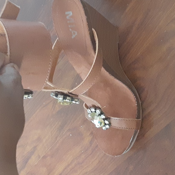 Wedge Jewled Sandals - Picture 3 of 5